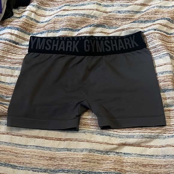 Gymshark Shorts - Picture 1 of 1